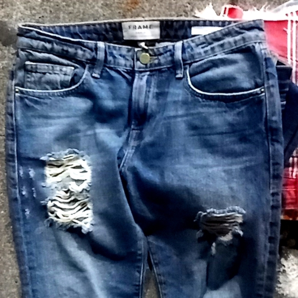 Frame blue jeans size 25